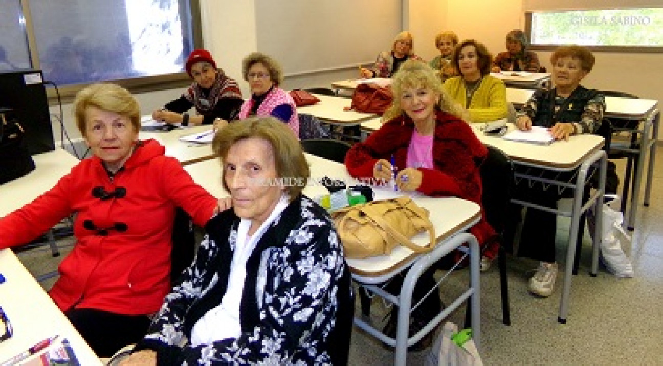 imagen Taller Coro UPAMI en la Facultad de Ciencias Aplicadas a la Industria