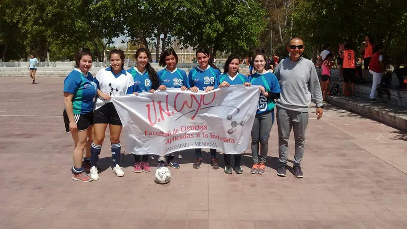 imagen La FCAI presente en el Torneo de Interfacultades