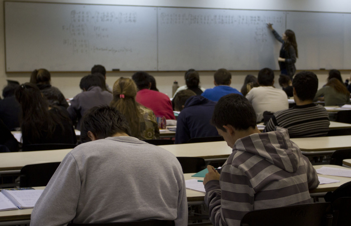 imagen Becas ayudante alumno