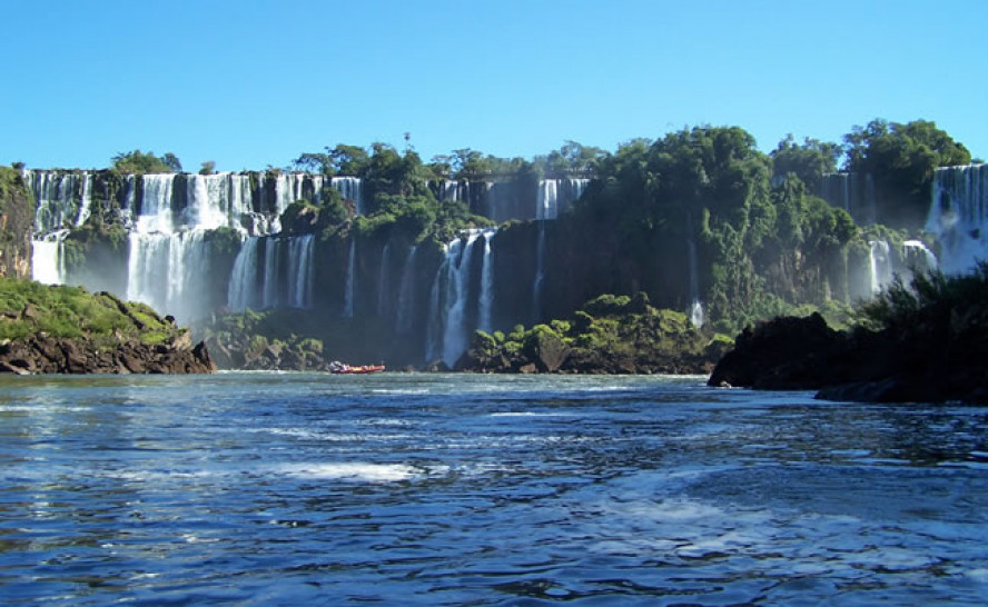 imagen Cataratas del Iguazú en julio
