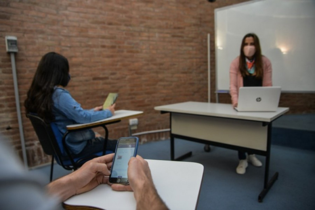 imagen La UNCUYO realizará el primer relevamiento docente pospandemia