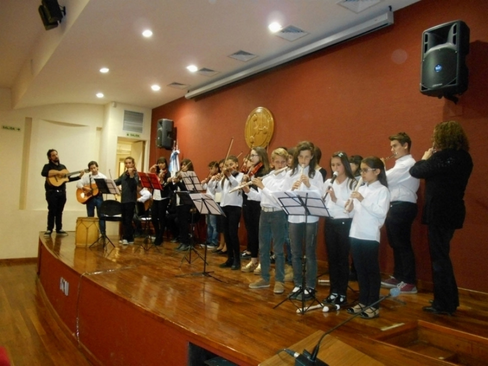 imagen Se celebró un Concierto de Coros en la FCAI