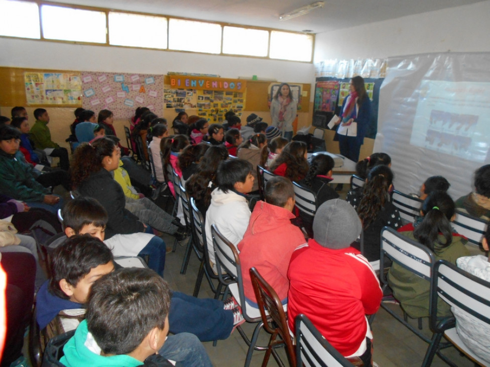 imagen Charla de Alimentos Seguros en la Escuela Bufano de la Villa de 25 de Mayo