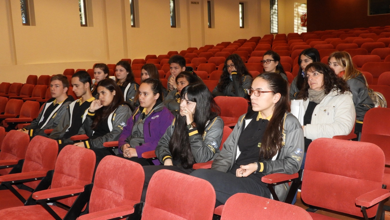 imagen Nos visitó la Escuela de Educación Técnica (E.E.T.) N° 4-113 "Ingeniero Jorge Raúl Barraquero" de Alvear