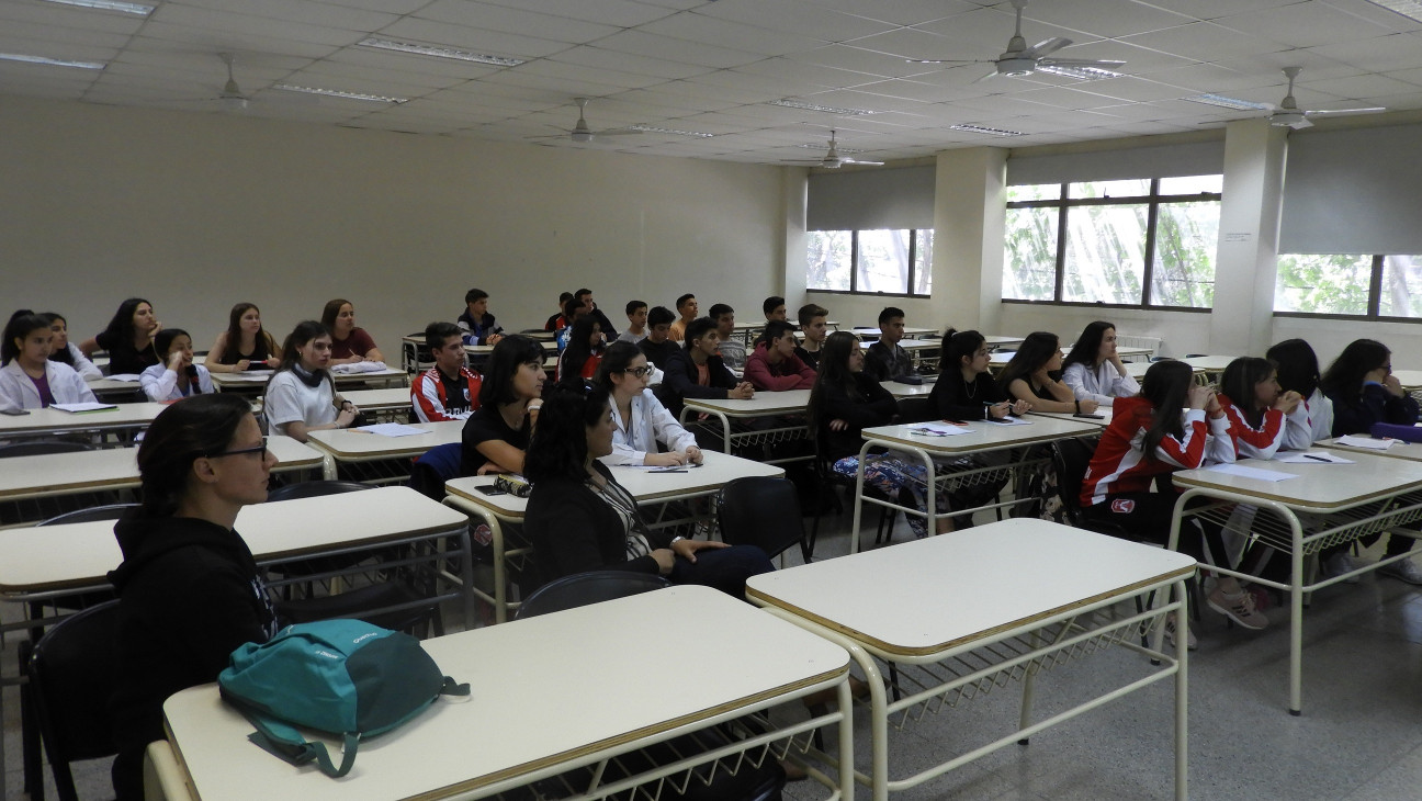 imagen Nos visitó la Escuela de Agricultura de General Alvear