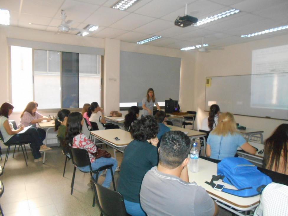 imagen Se llevó a cabo una reunión informativa sobre la convocatoria al PROGRAMA BECAS DE CIENCIA, TÉCNICA Y POSGRADO de la UNCuyo