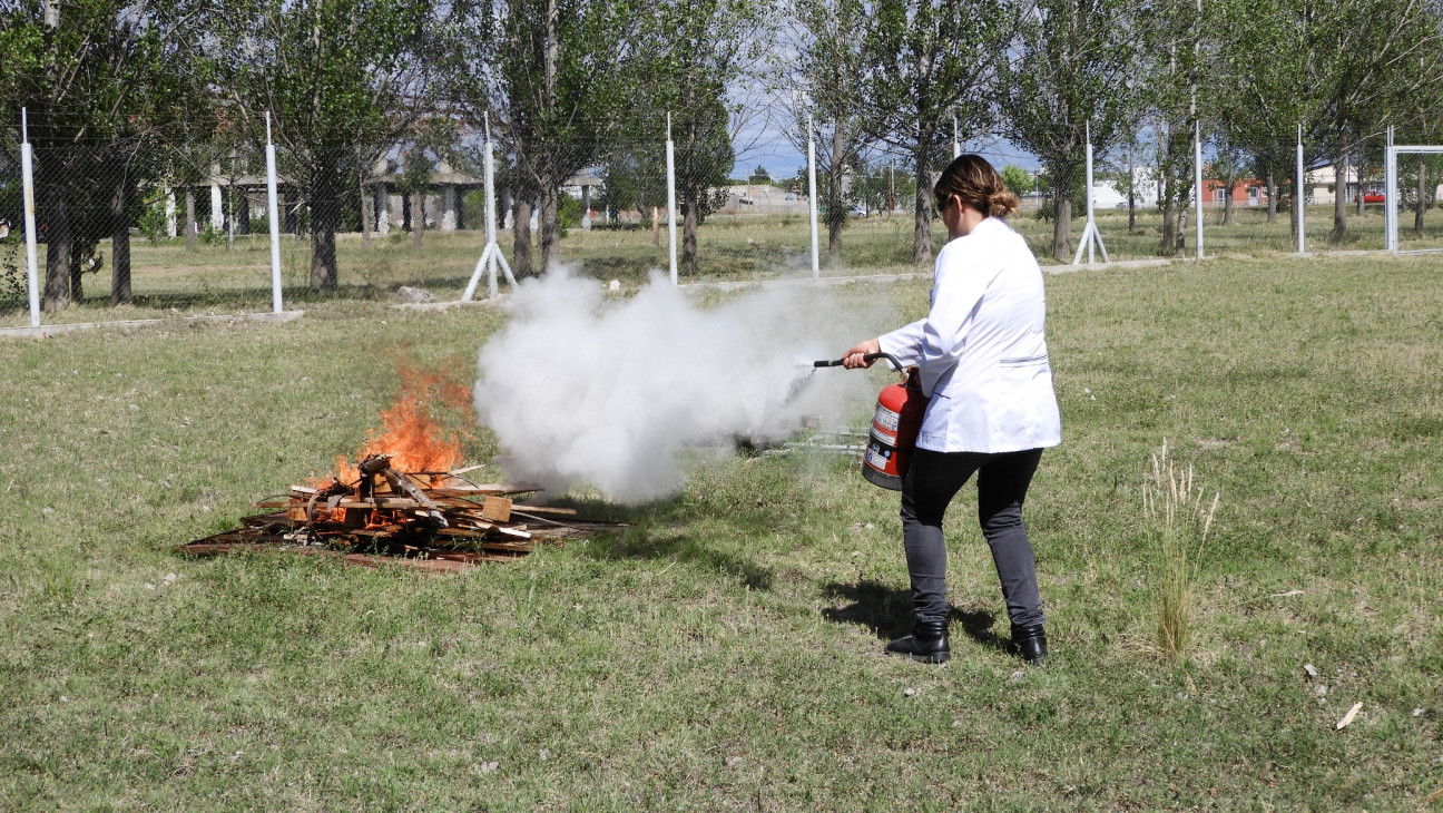 imagen Capacitación en uso de extintores y riesgo de incendio