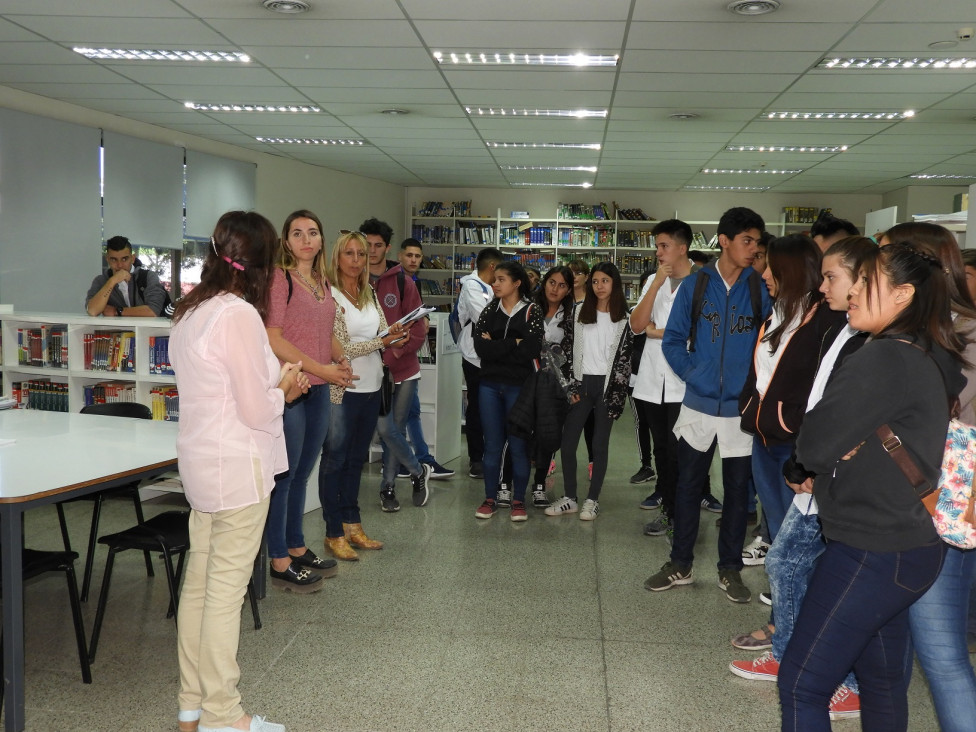 imagen Nos visitaron alumnos de la escuela "Antonio Garbín"