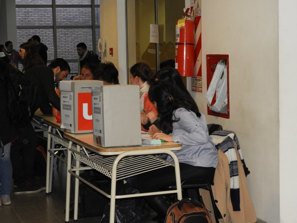 imagen Proclamación de Autoridades en la Facultad de Ciencias Aplicadas a la Industria