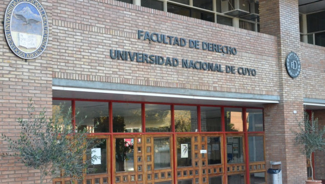imagen Inscripciones en San Rafael para el Ingreso 2019 de la Facultad de Derecho (cambio de fecha)