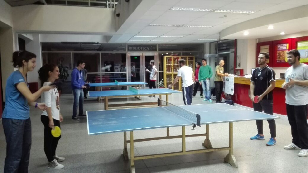 imagen Se disputó el torneo de tenis de mesa estudiantil