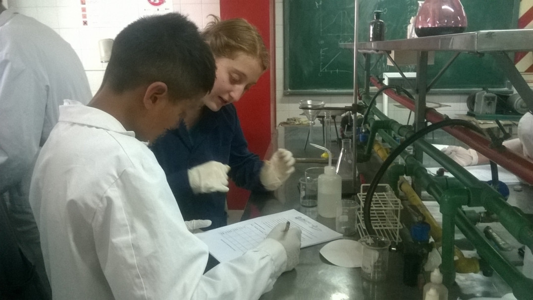 imagen  La Ciencia como Puente: Nos visitaron alumnos de la Escuela Emilio Civit